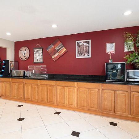 Oyo Townhouse Houston Airport North Hotel Екстериор снимка