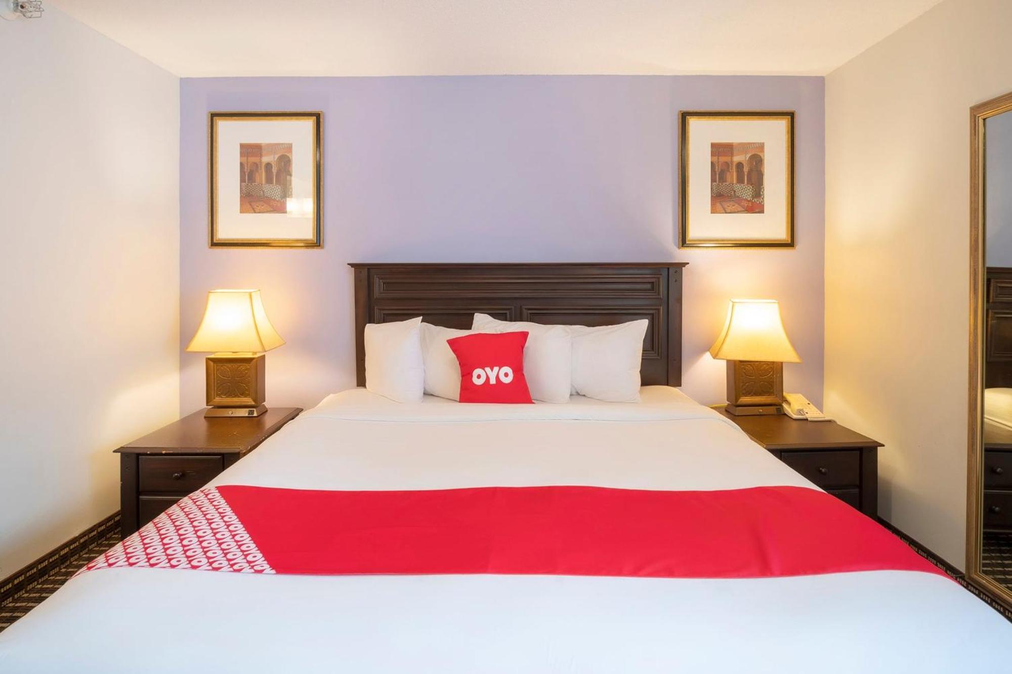 Oyo Townhouse Houston Airport North Hotel Екстериор снимка