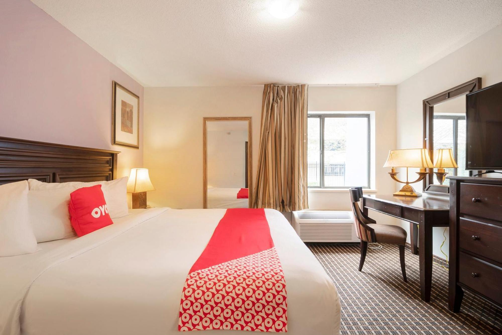 Oyo Townhouse Houston Airport North Hotel Екстериор снимка