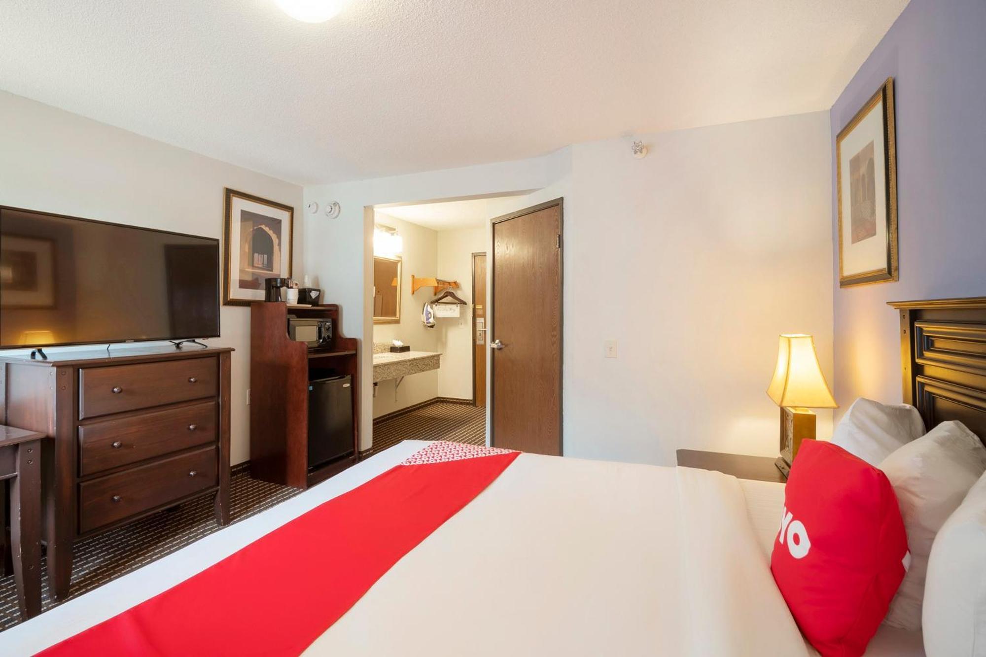 Oyo Townhouse Houston Airport North Hotel Екстериор снимка