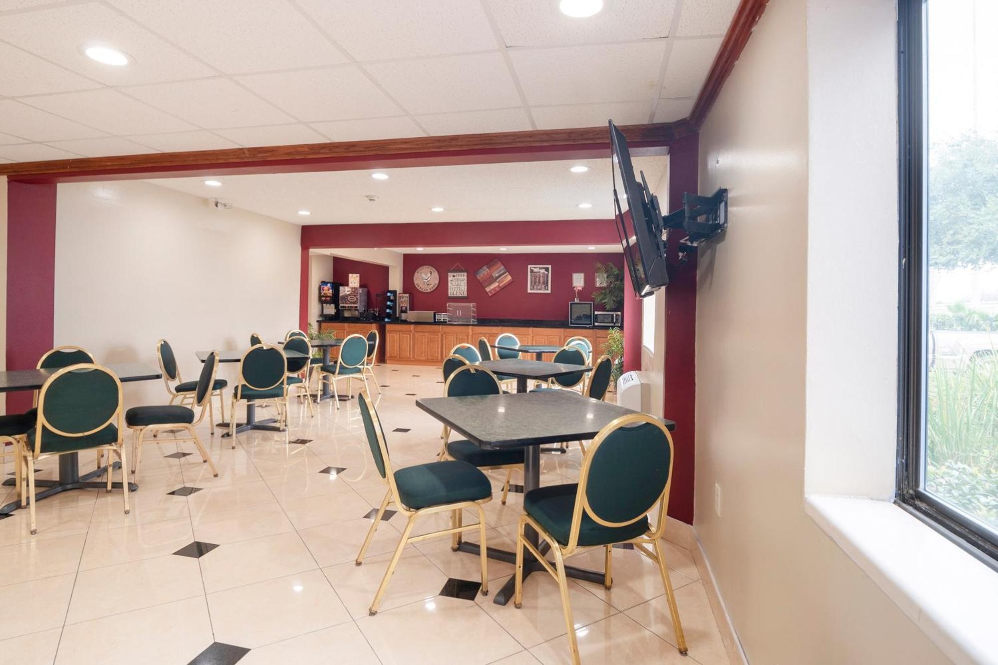 Oyo Townhouse Houston Airport North Hotel Екстериор снимка