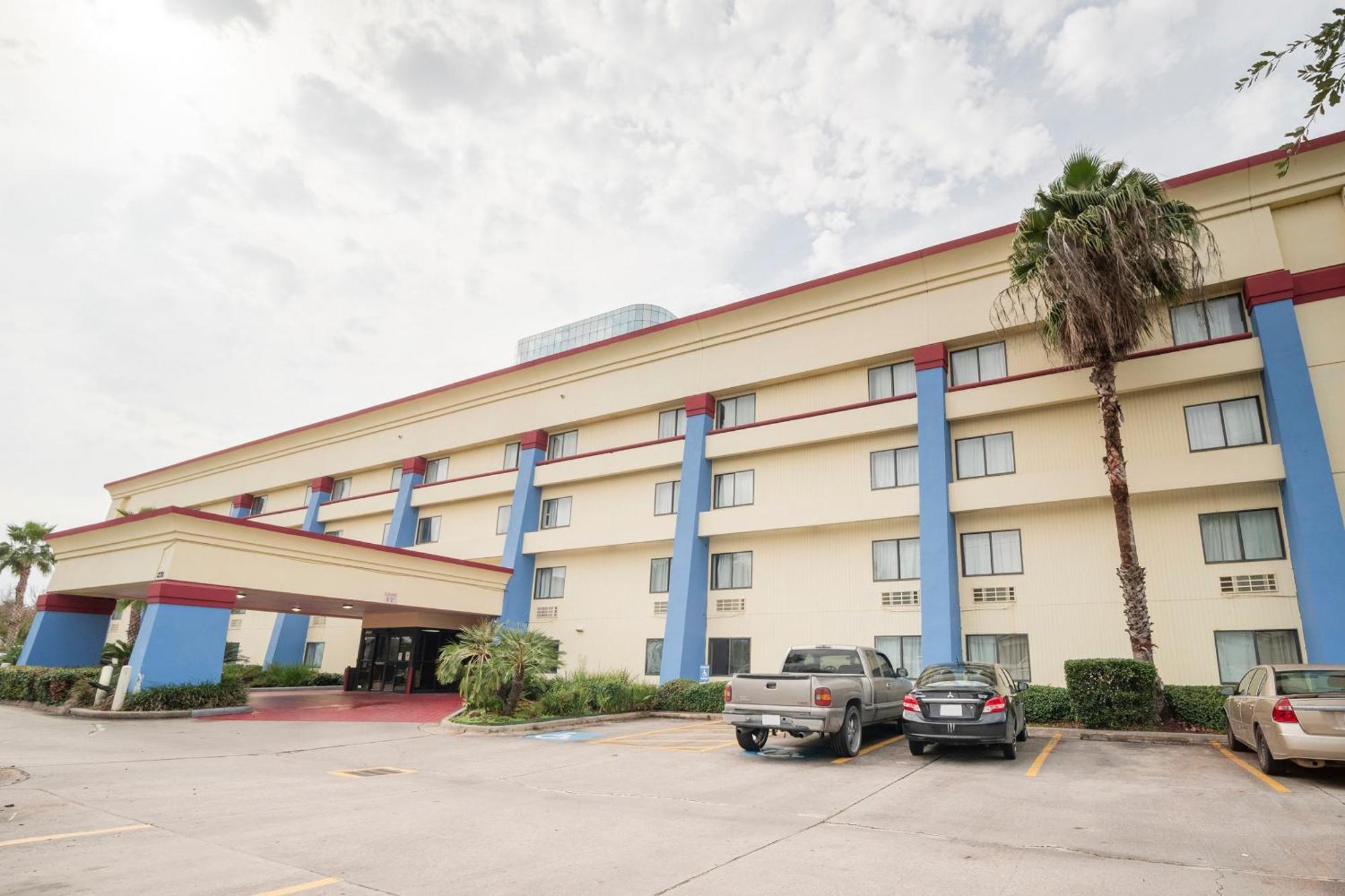 Oyo Townhouse Houston Airport North Hotel Екстериор снимка