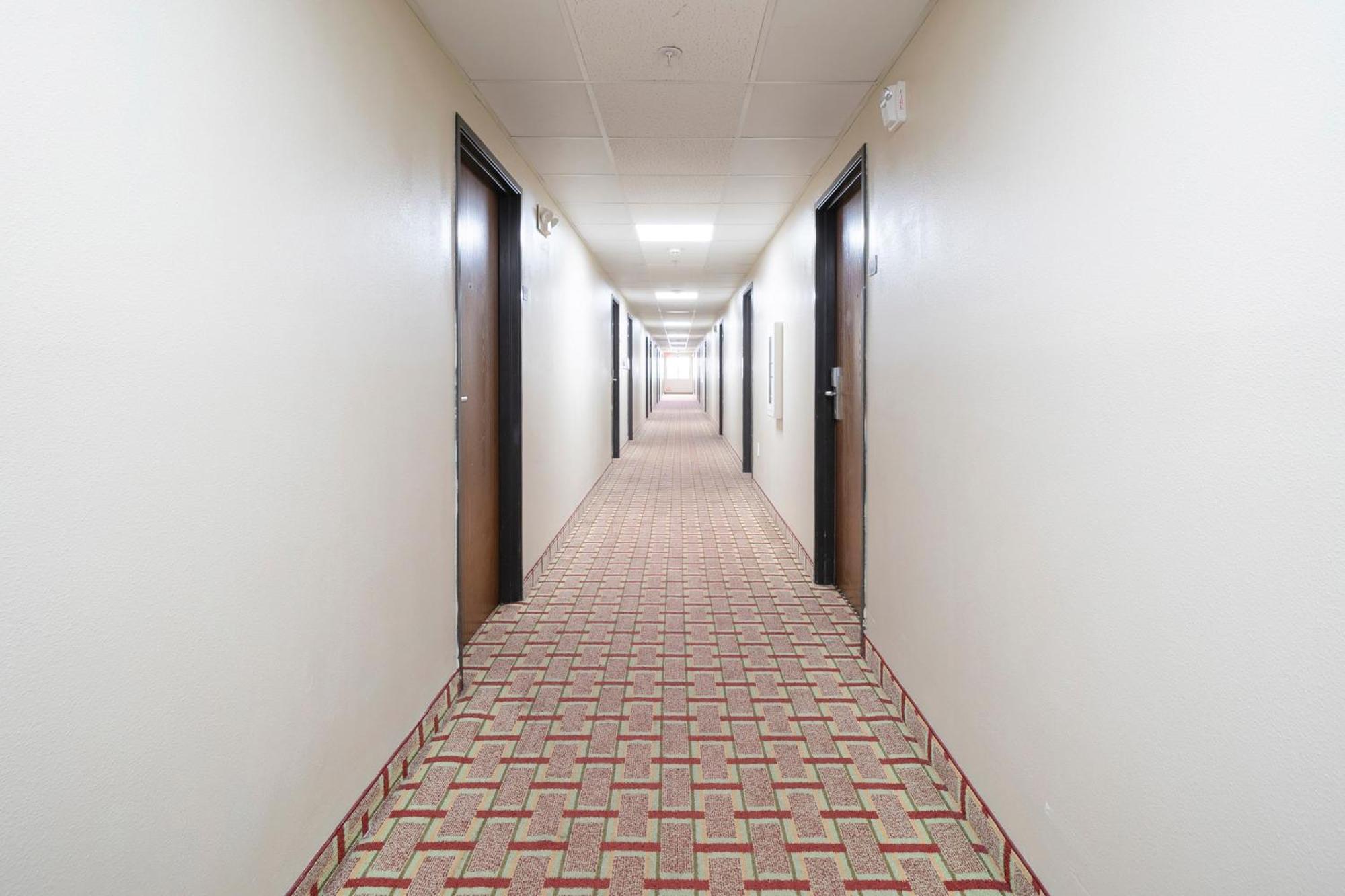 Oyo Townhouse Houston Airport North Hotel Екстериор снимка