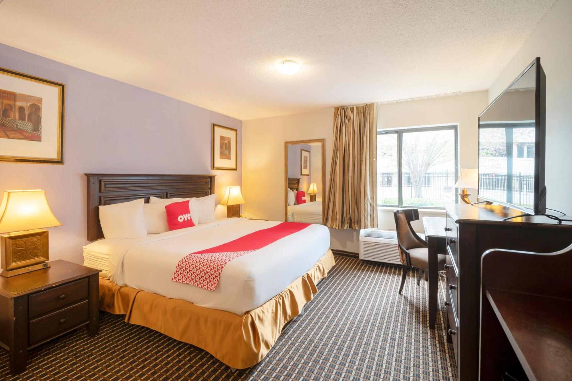 Oyo Townhouse Houston Airport North Hotel Екстериор снимка